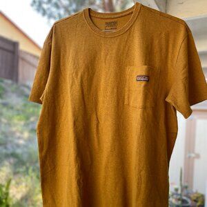 Patagonia Mens T-shirt, Mustard, New Size: L